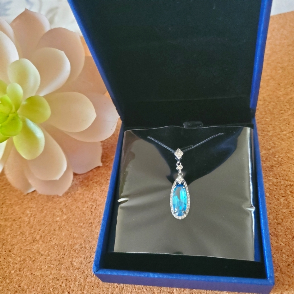 Necklace Crystal Light Blue Pendant 925 Sterling Silver